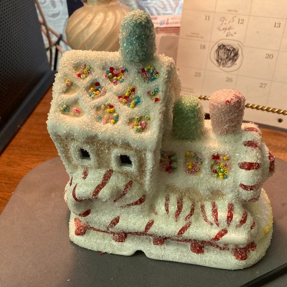 GINGERBREAD HOUSE Department 56 Candy Cane TRAIN Christmas Sweet Treats Expre - Picture 4 of 6